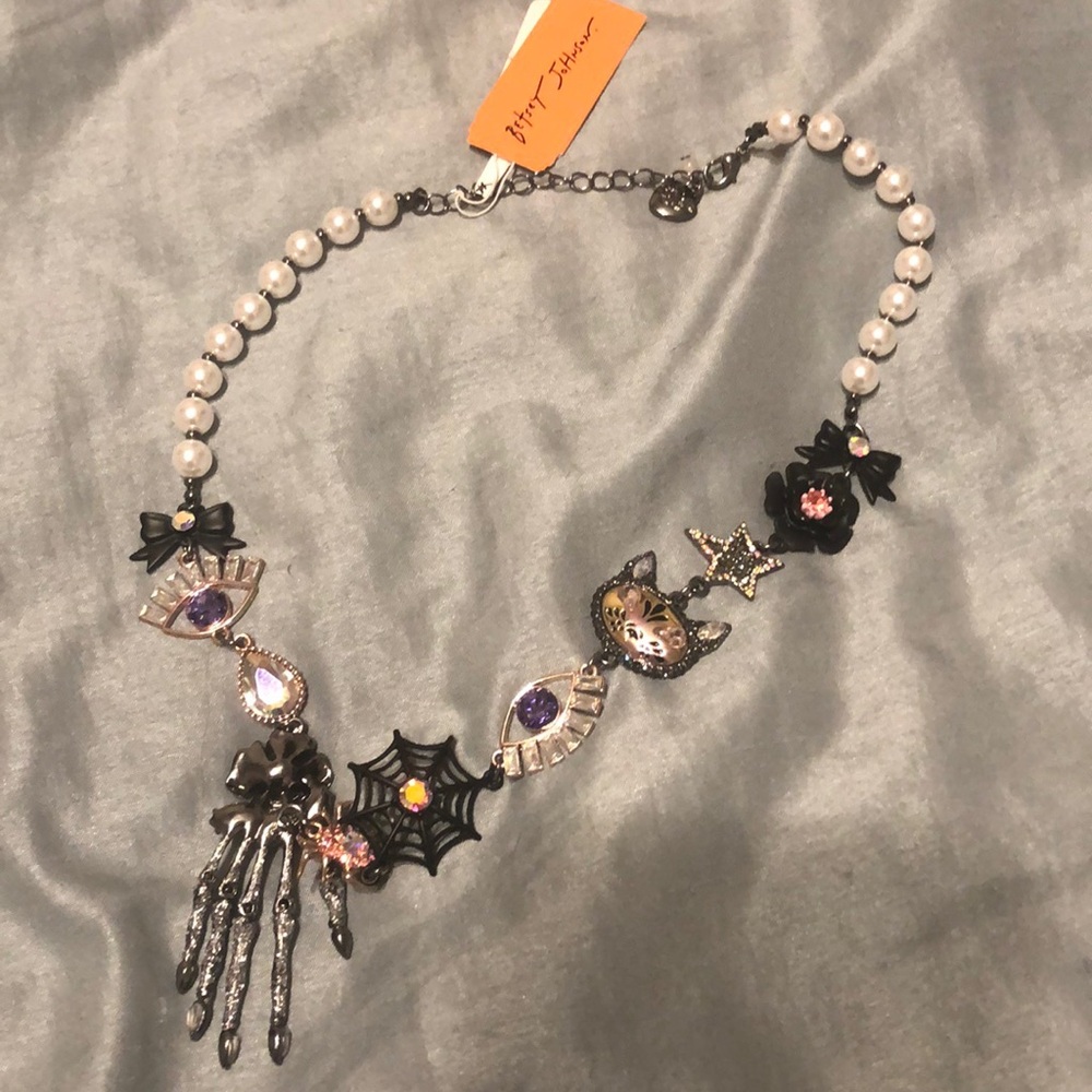 Betsey Johnson Spooky Halloween Necklace - Picture 2 of 6